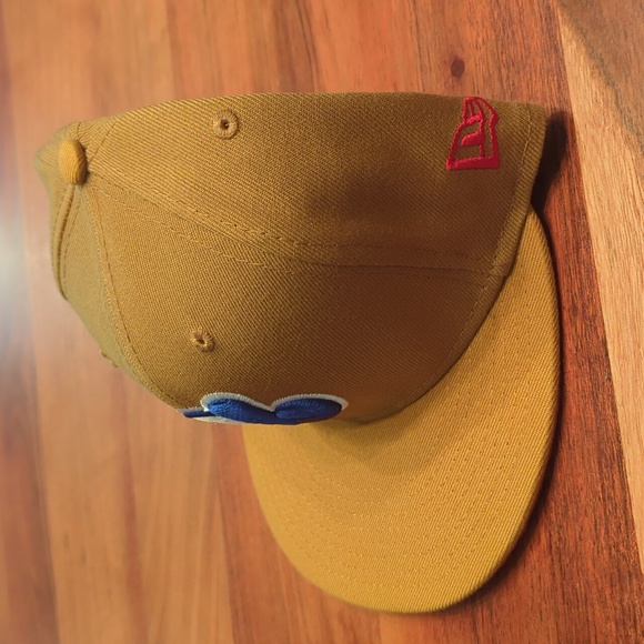 Montreal Expos "Khaki" Colour Fitted Baseball Hat With Olympic Stadium Sidepatch - Picture 3 of 5